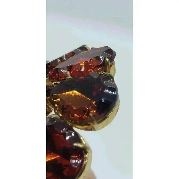 Vintage Brooch RARE Cut Scalloped Rhinestones Molded Glass Flower Gold Wash - Picture 4 of 14